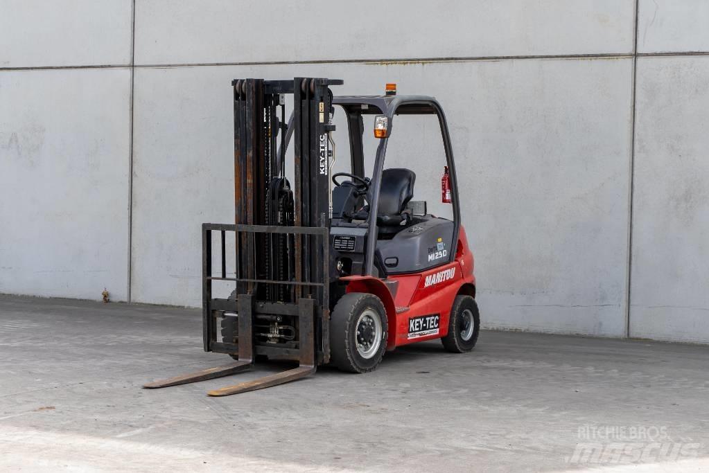 Manitou MI 25 D Dízel targoncák