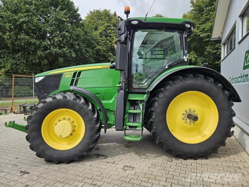 John Deere 7250R Traktorok