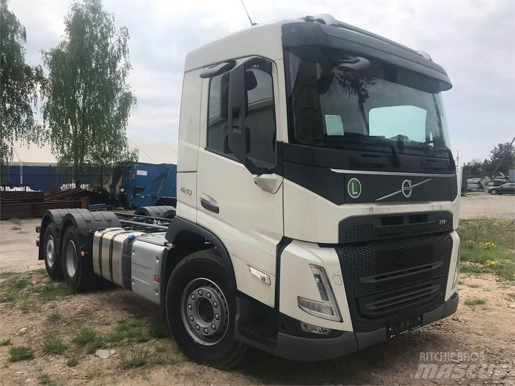 Volvo FM 420 6X2 Fülkés alváz