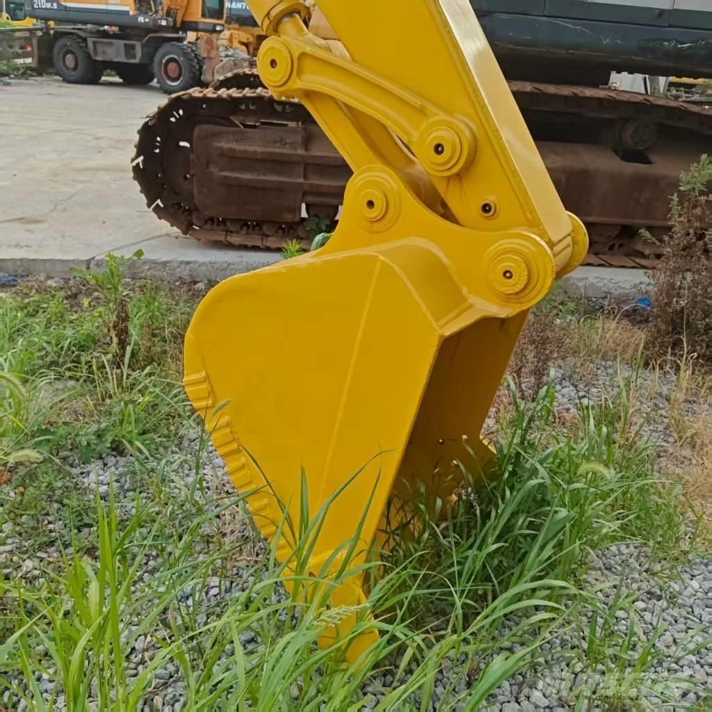 Komatsu PC 78 US Mini kotrók < 7t