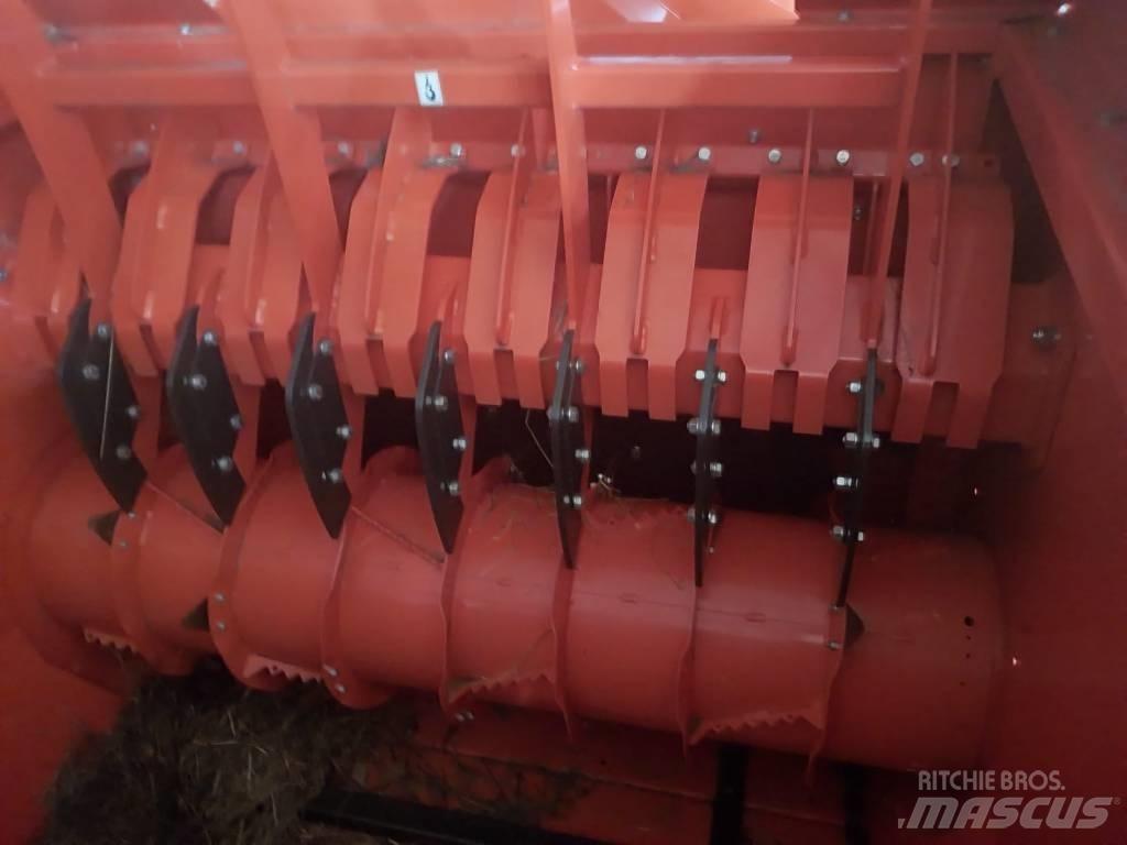 Kubota BC 1300 PRO Bála aprító, vágó, csomagoló