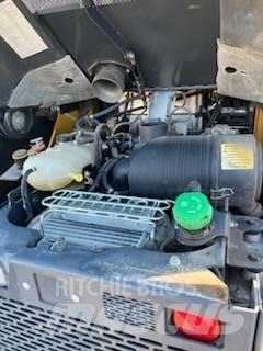 John Deere 331g Kompaktrakodók