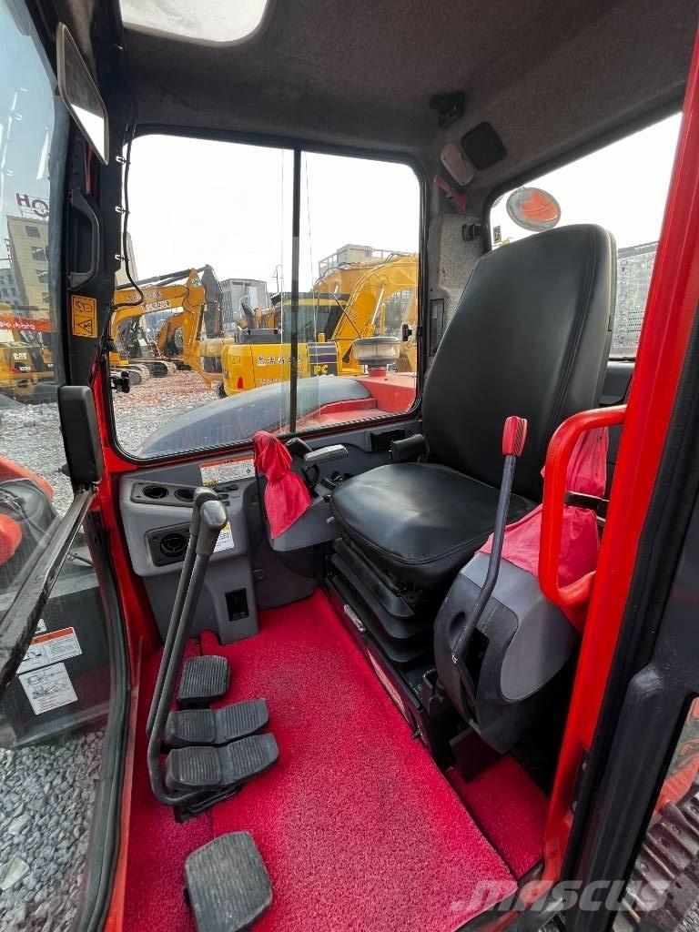 Kubota KX 185 Közepes (midi) kotrók 7 t - 12 t