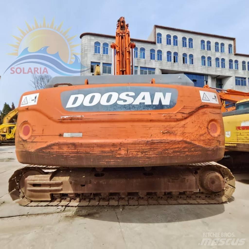 Doosan DX 300 LC Lánctalpas kotrók