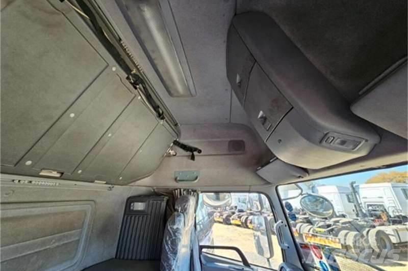 UD TRUCKS QUON Egyéb