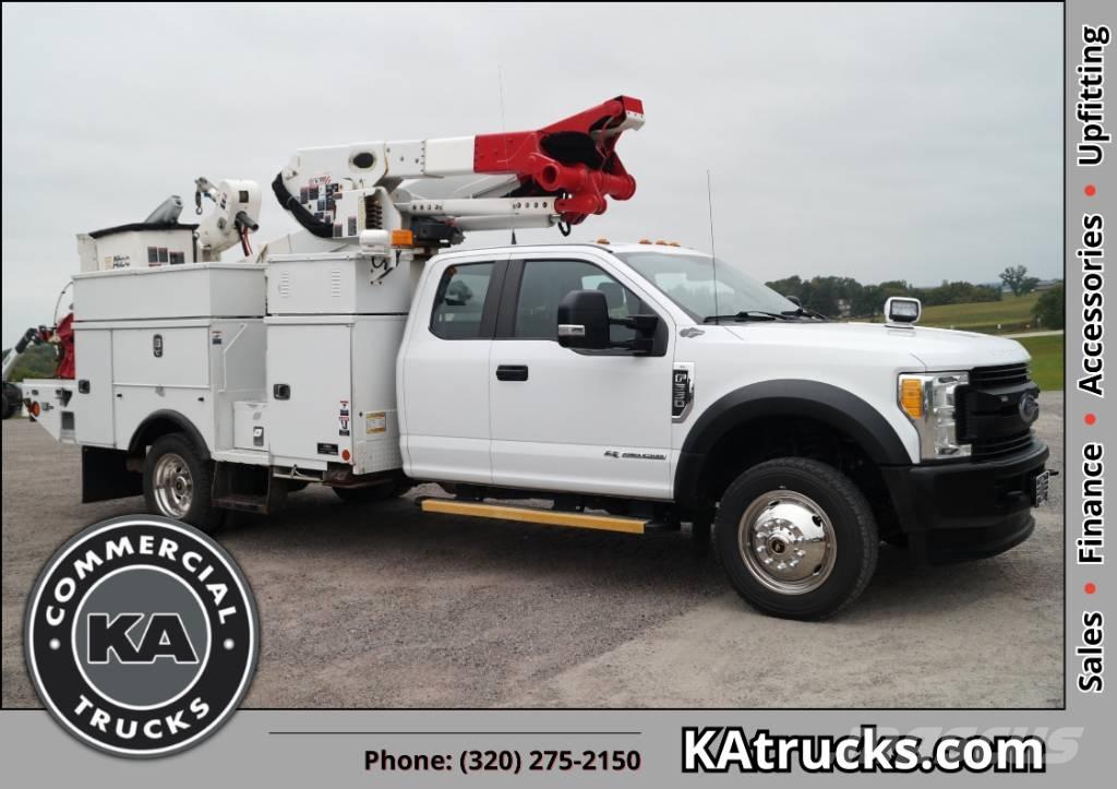 Ford F 550 XL SD Teherautóra szerelt emelők és állványok