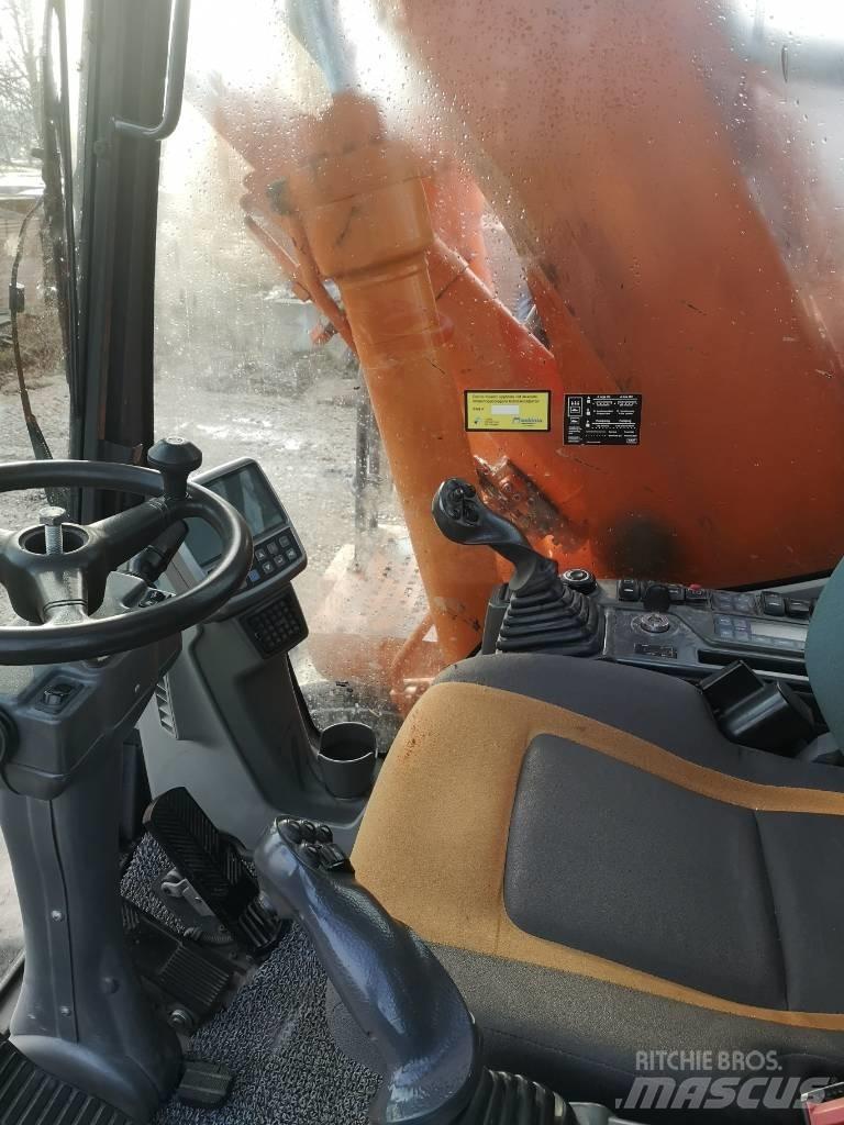 Doosan Dw 140 Gumikerekes kotrók
