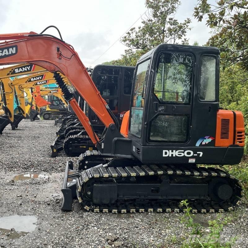 Doosan DH 60 Mini kotrók < 7t