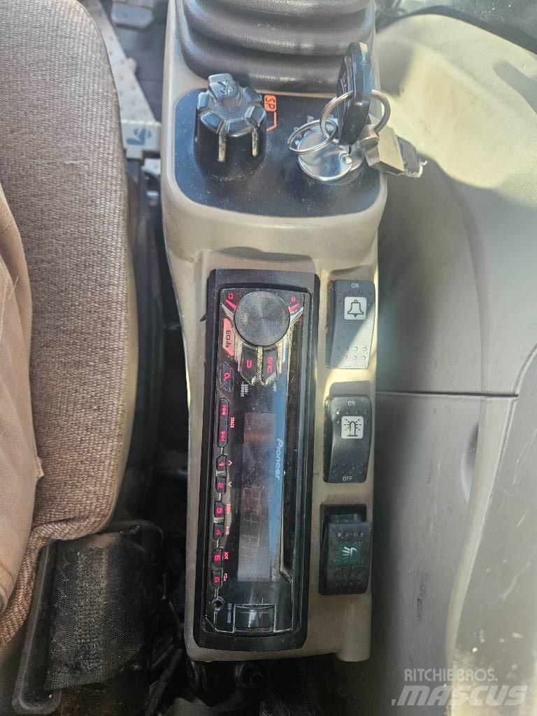 CASE CX 235 C SR Lánctalpas kotrók