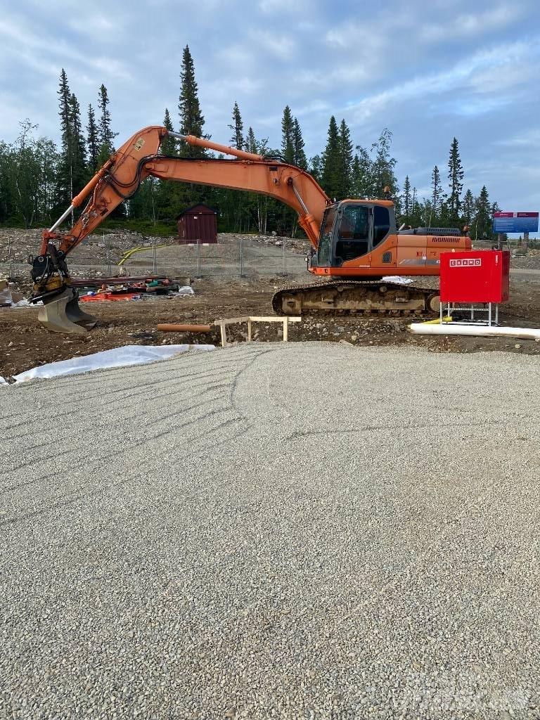 Doosan DX 255 Lánctalpas kotrók
