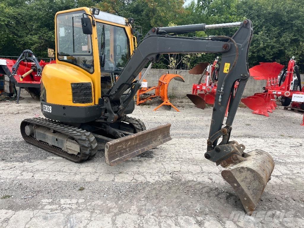 Volvo ECR 28 Mini kotrók < 7t