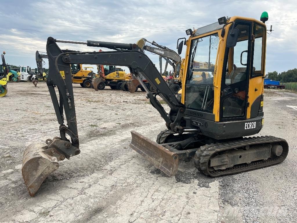 Volvo ECR 28 Mini kotrók < 7t