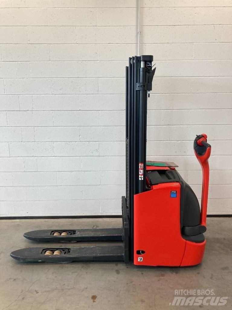 Linde L12i/1172 Gyalogkíséretű targonca