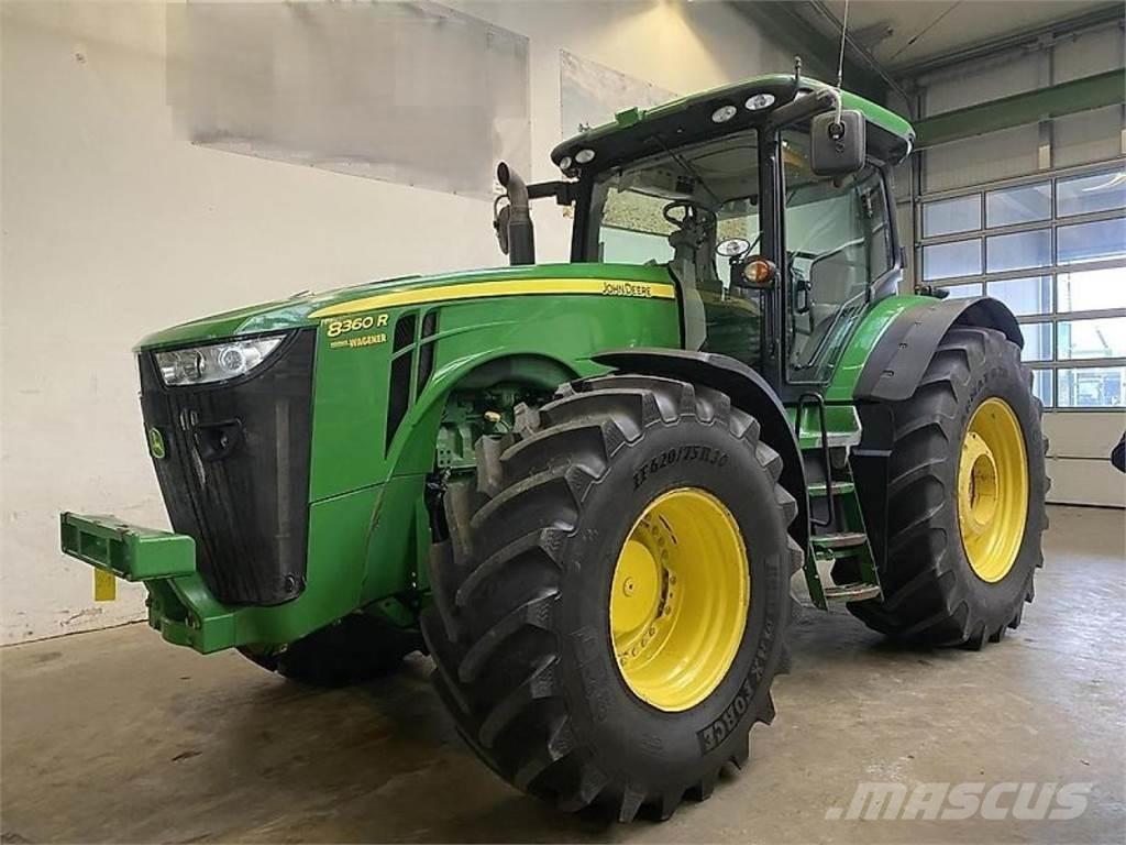 John Deere 8360R Traktorok