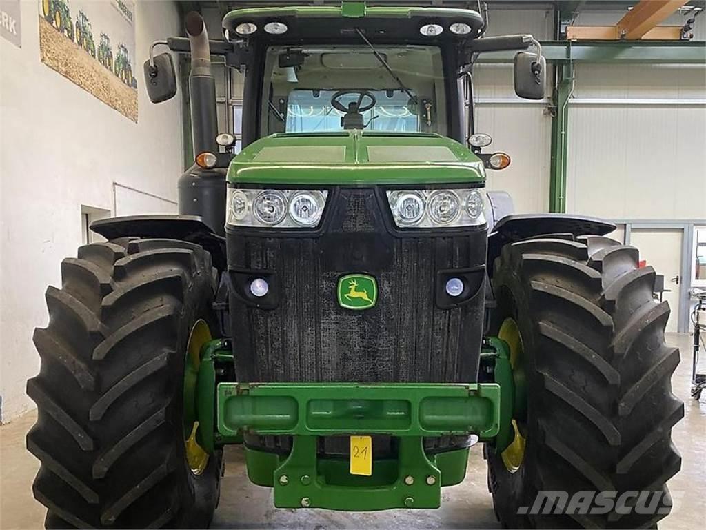 John Deere 8360R Traktorok