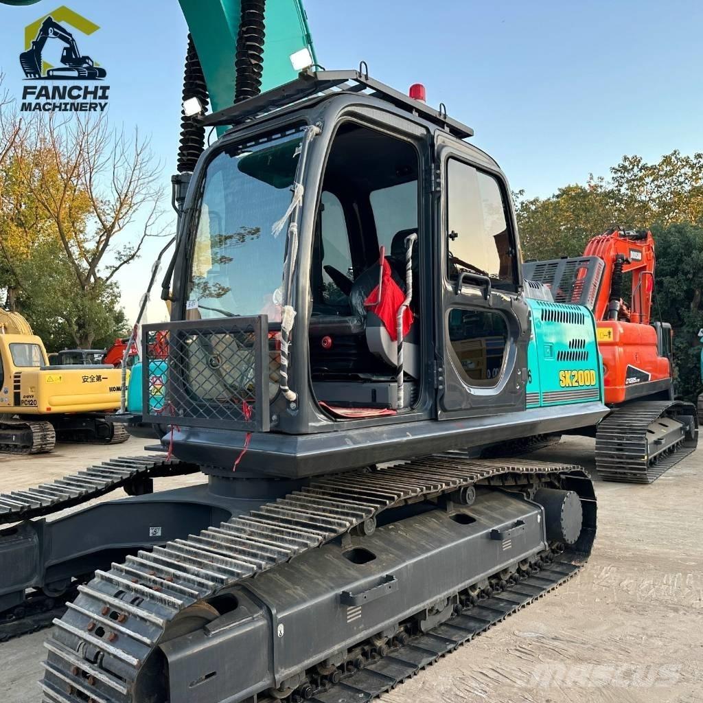 Kobelco SK 200 Lánctalpas kotrók