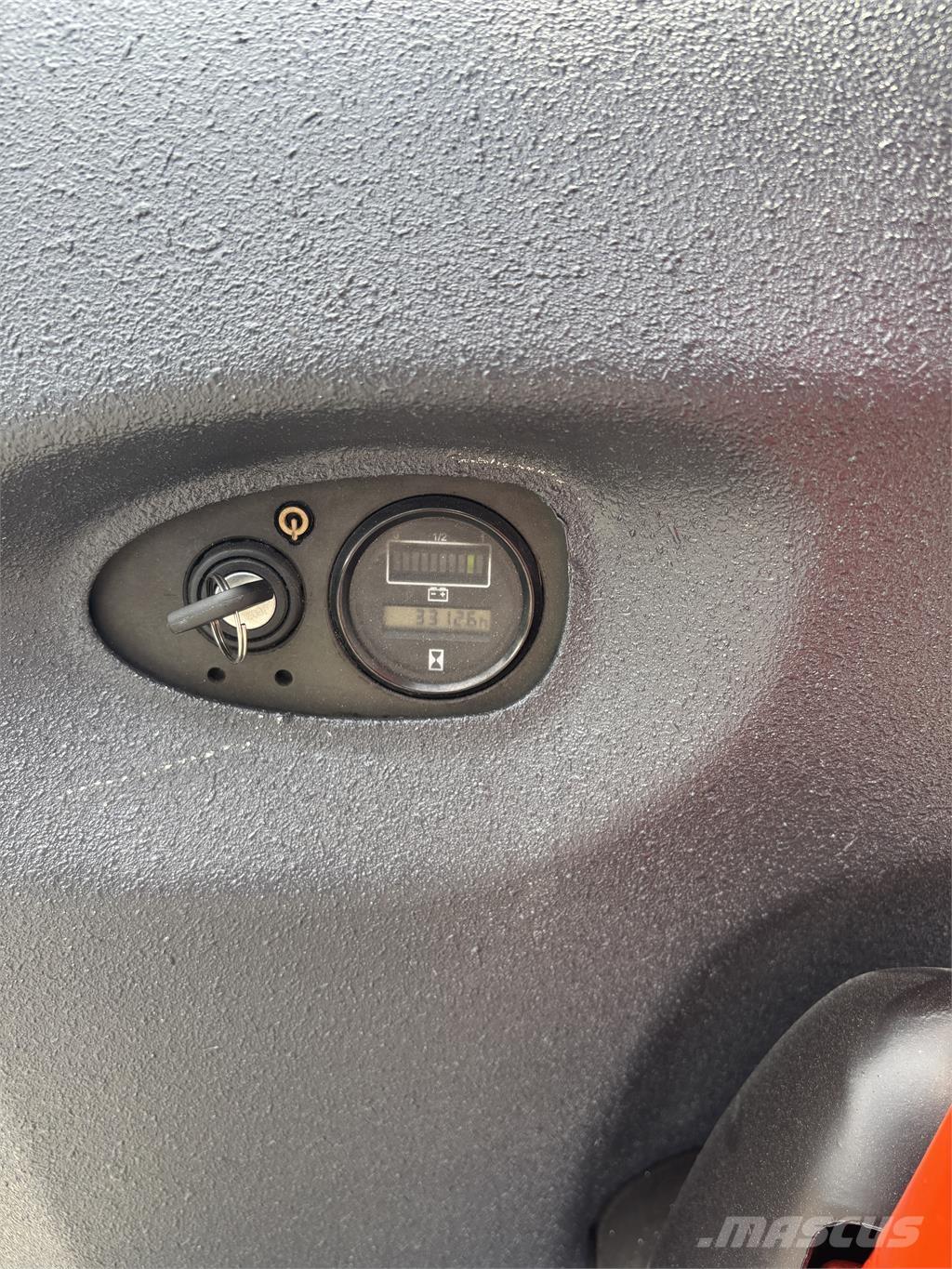 Linde L16 Elektromos gyalogkíséretű targoncák