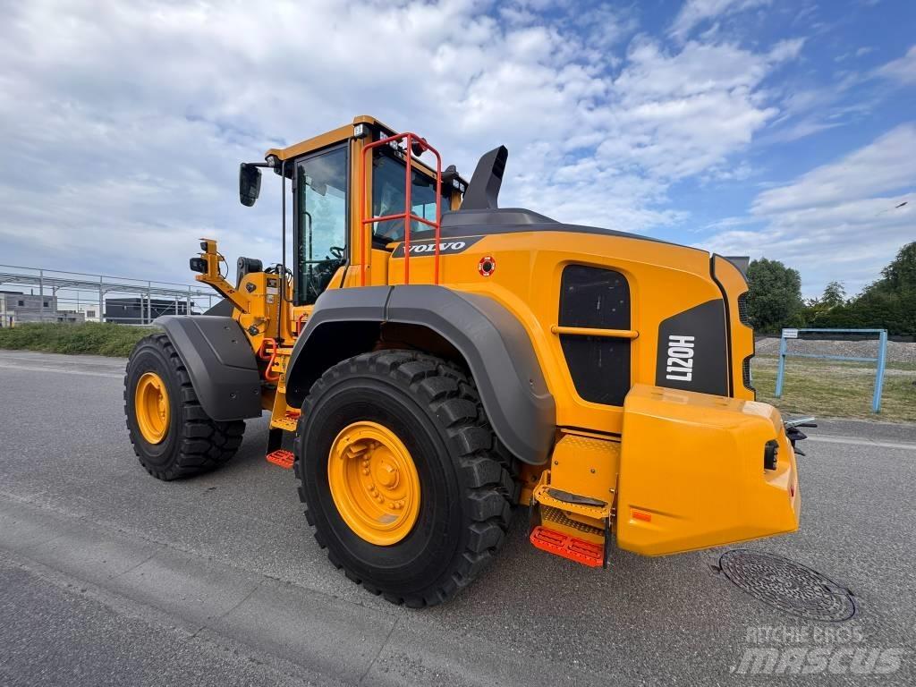 Volvo L 120 H2 Gumikerekes homlokrakodók