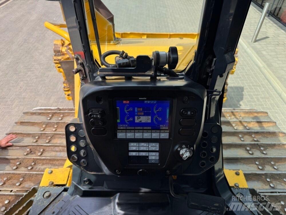 Komatsu D61PXi-24EO lánctalpas dózerek