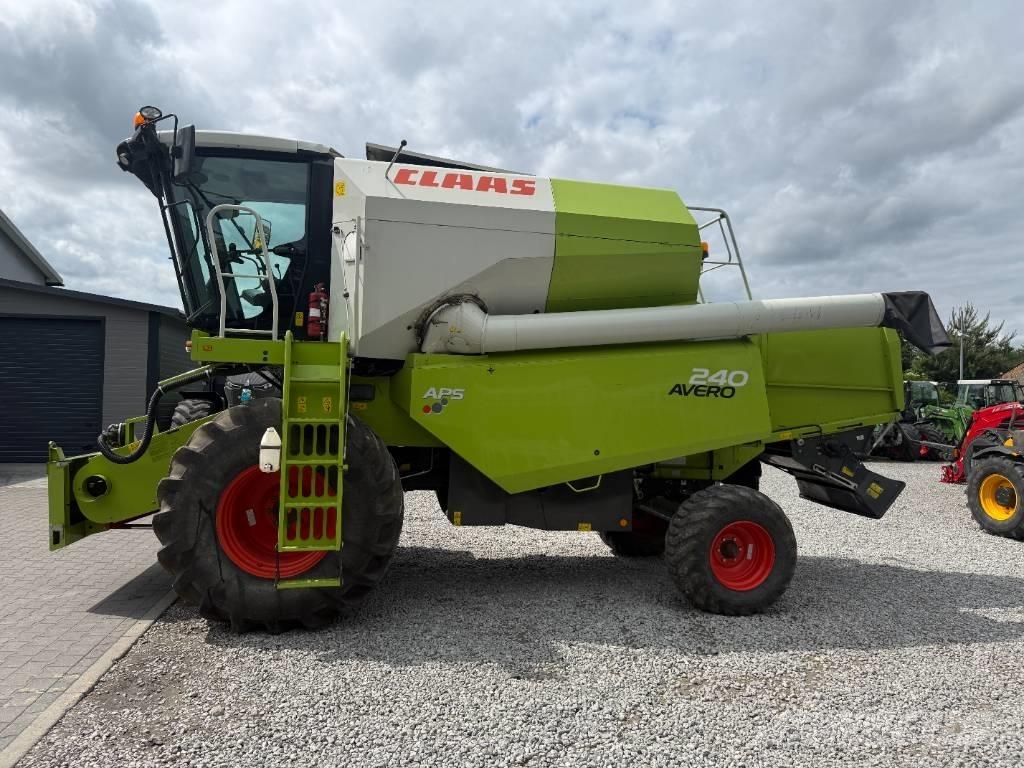 Claas Avero 240 Kombájnok