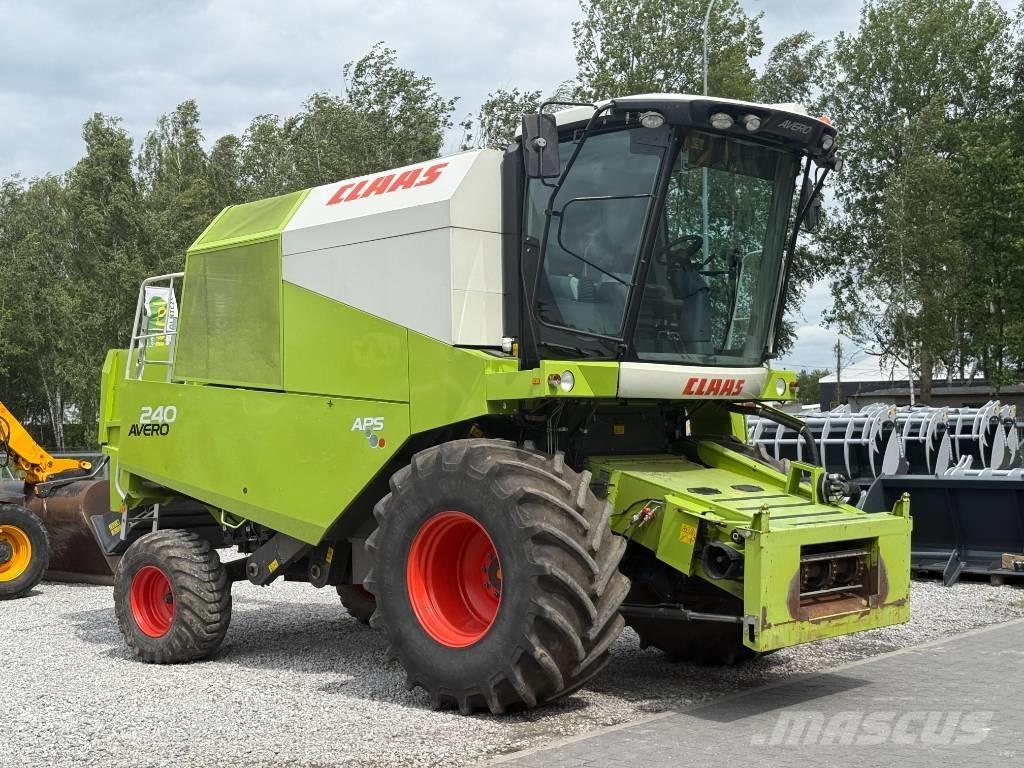 Claas Avero 240 Kombájnok