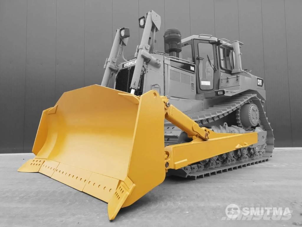 CAT D8T Tolólapok