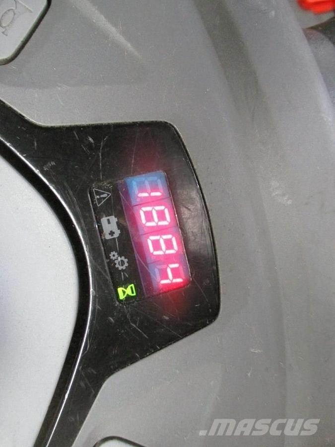 Toyota SPE 120L Gyalogkíséretű targonca