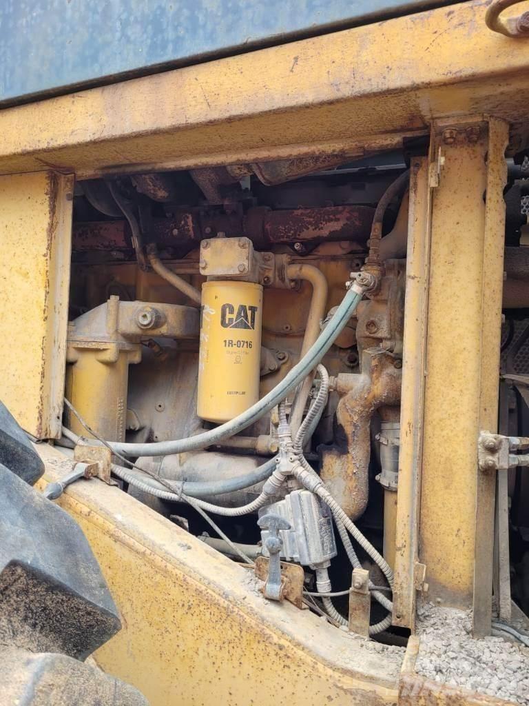CAT 980 C Gumikerekes homlokrakodók