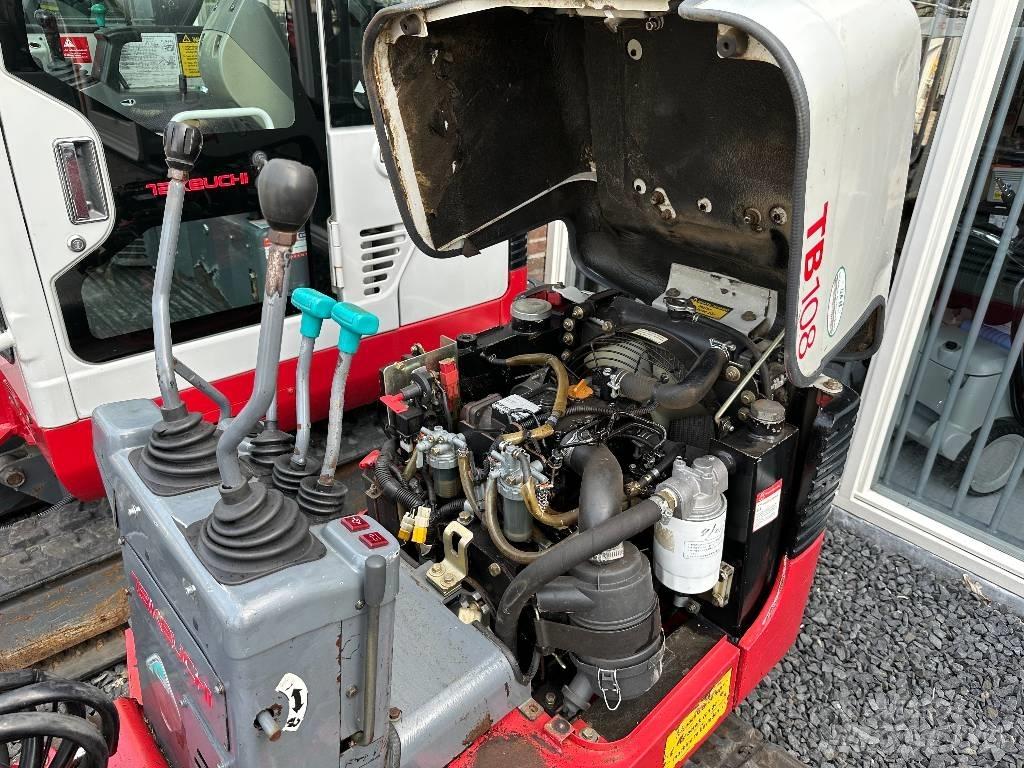 Takeuchi TB108 Mini kotrók < 7t