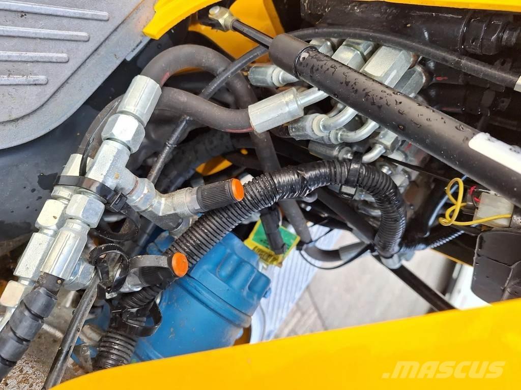 JCB 8008 CTS Mini kotrók < 7t