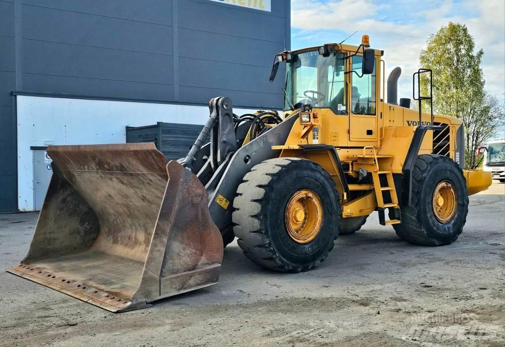 Volvo L 180 E Gumikerekes homlokrakodók