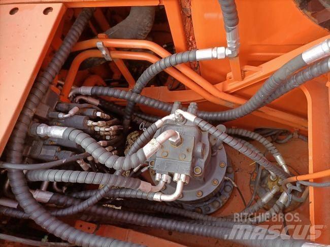 Doosan DX 300 Lánctalpas kotrók