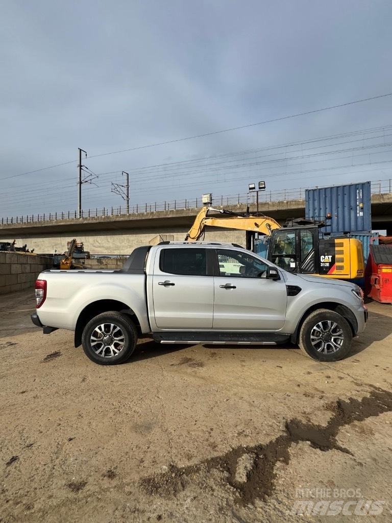 Ford Ranger Kis teherszállító/Platós kocsi