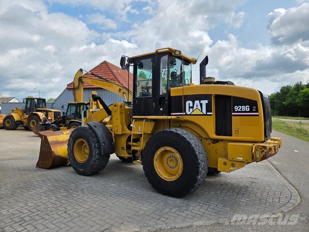 CAT 928G Gumikerekes homlokrakodók