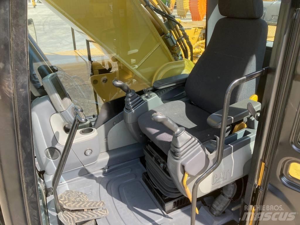 CAT 330 D L Lánctalpas kotrók