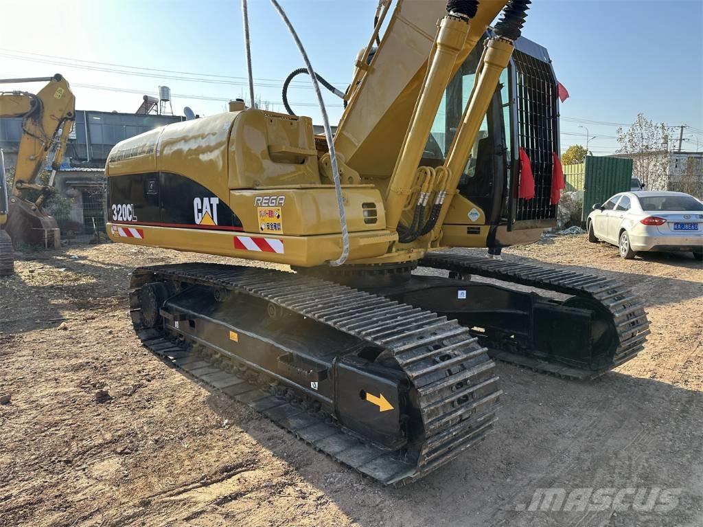 CAT 320 C L Lánctalpas kotrók