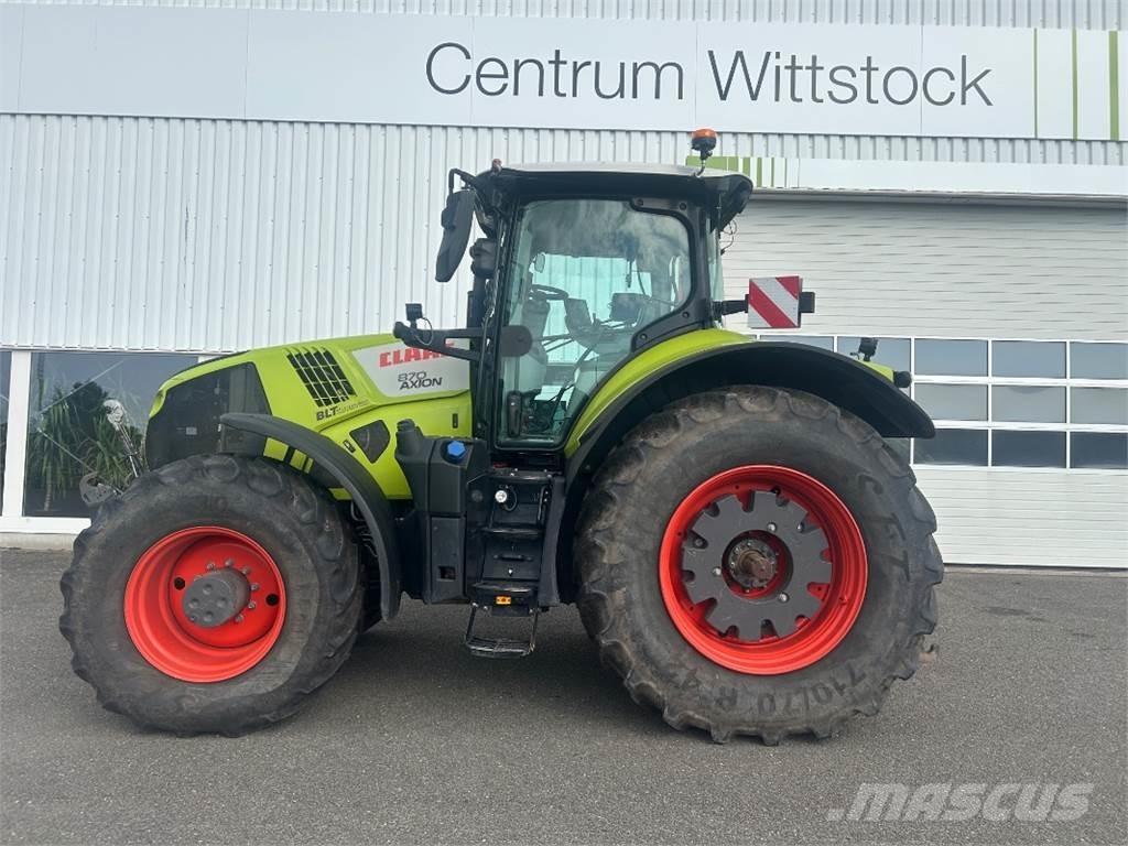 CLAAS Axion 870 Traktorok