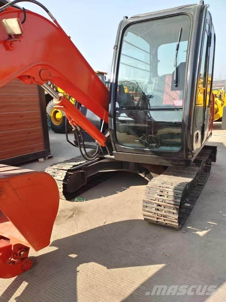 Hitachi ZX 60 Mini kotrók < 7t