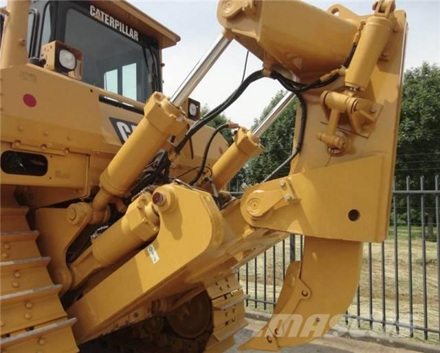 CAT D 8 R lánctalpas dózerek