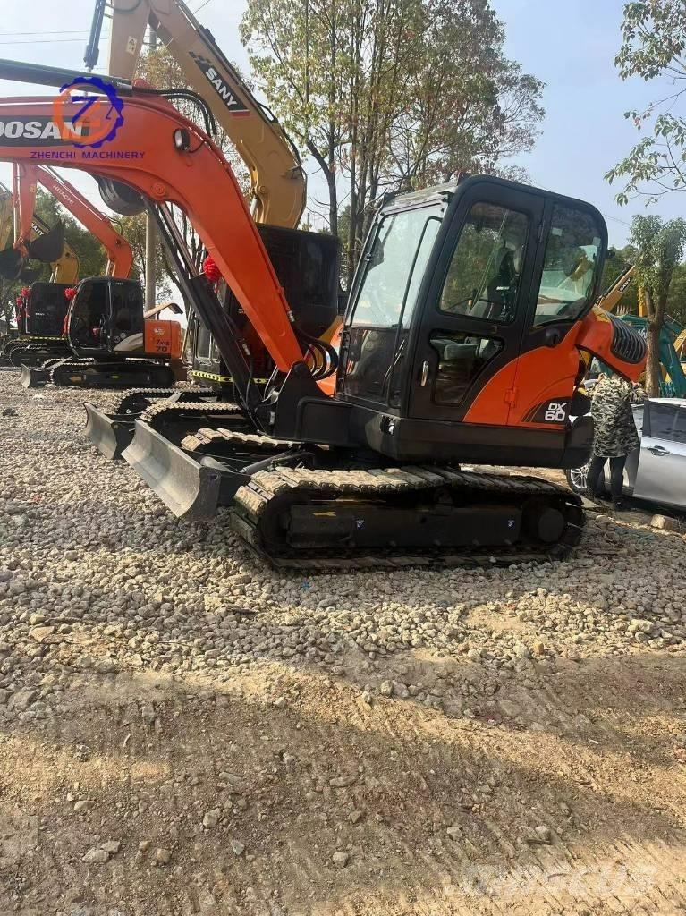 Doosan DX 60 Mini kotrók < 7t