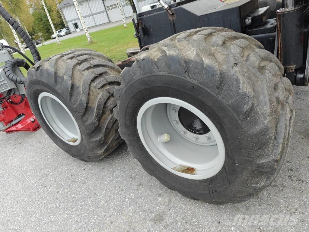 Komatsu 901 TX.1 Betakarítók