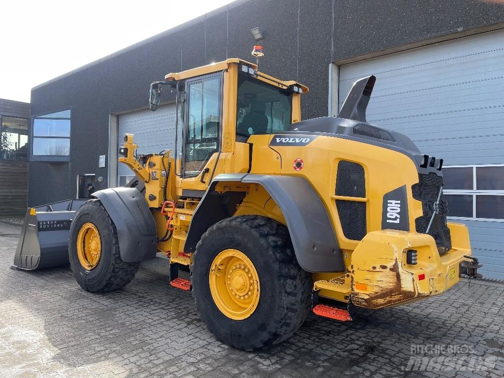 Volvo L90H Gumikerekes homlokrakodók