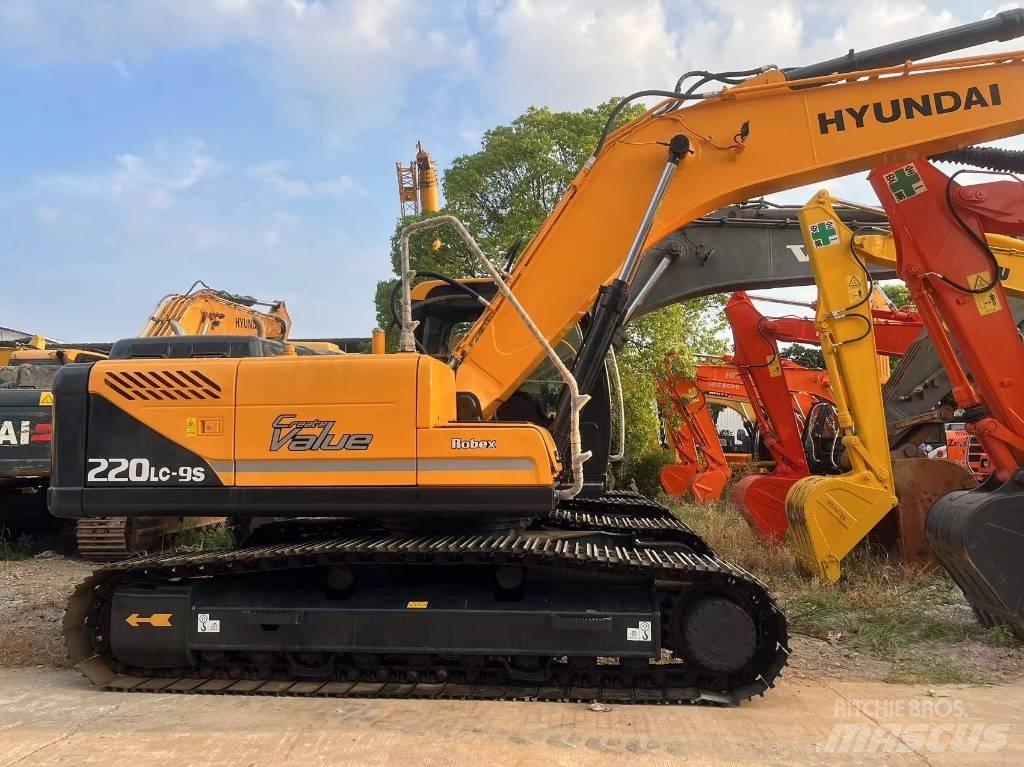 Hyundai R220LC-9S Lánctalpas kotrók