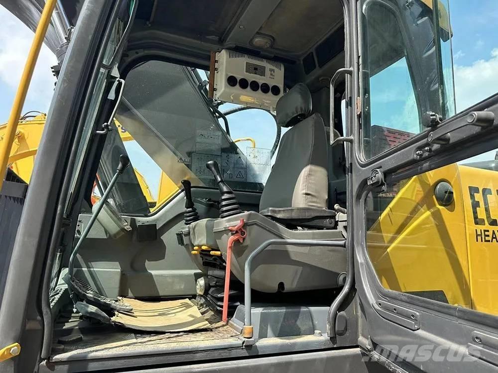 Volvo EC240D Lánctalpas kotrók