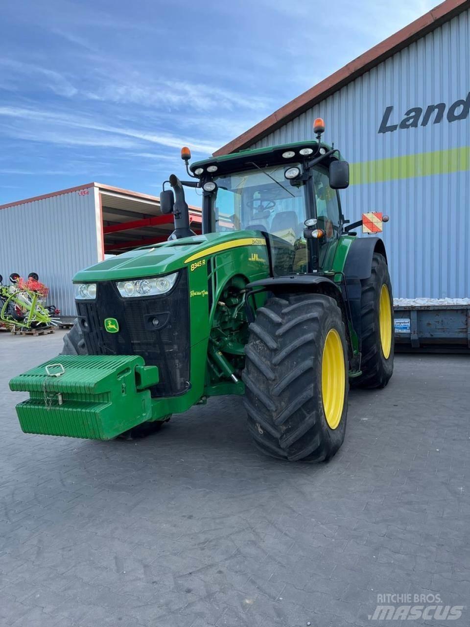 John Deere 8345R Traktorok