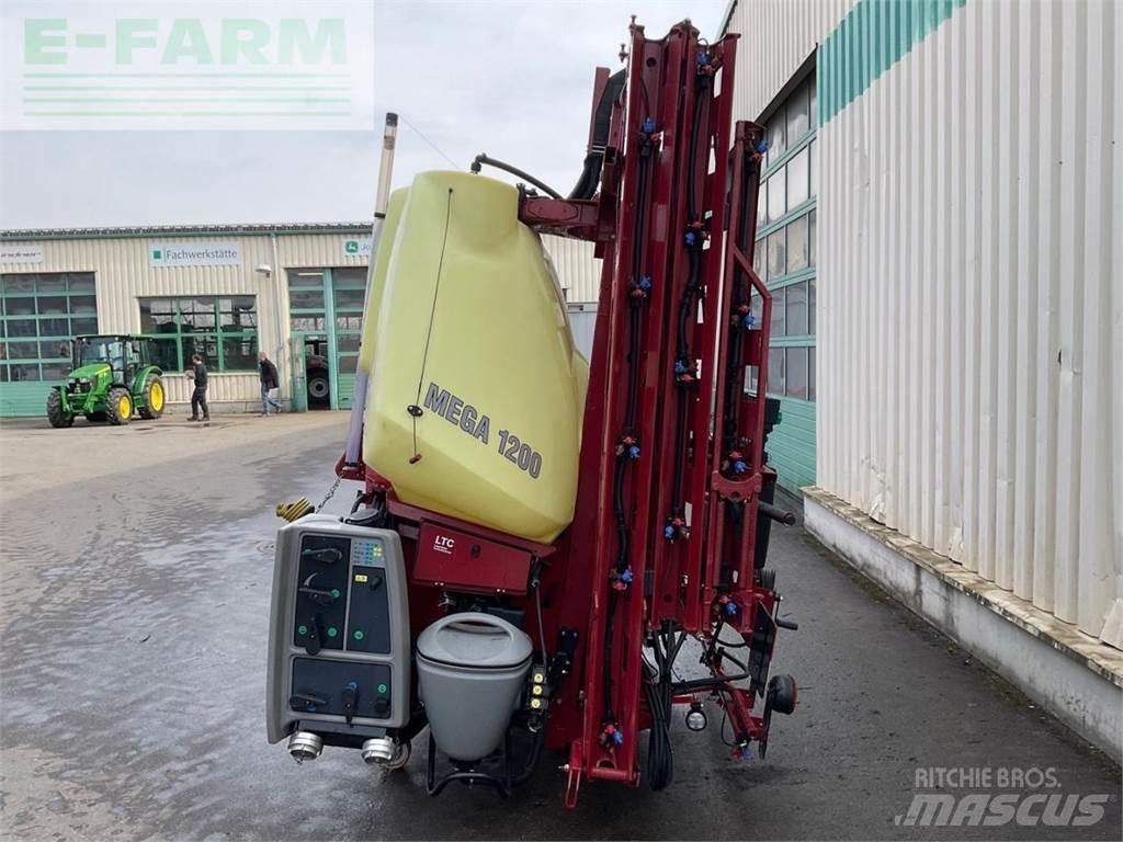 Hardi MEGA 1200 Vontatott trágyaszórók