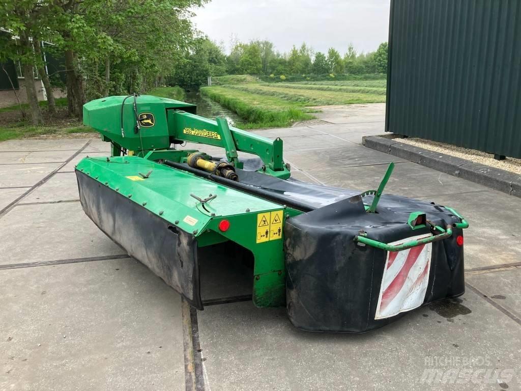 John Deere 328 Kaszák