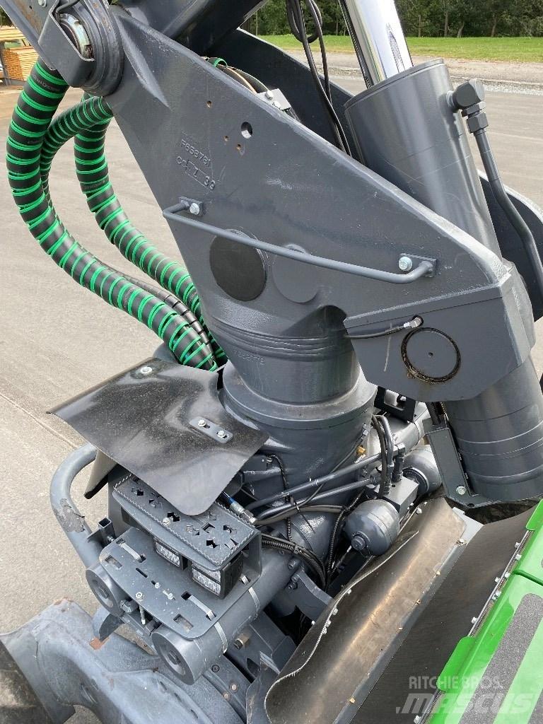 John Deere 1270 G Betakarítók
