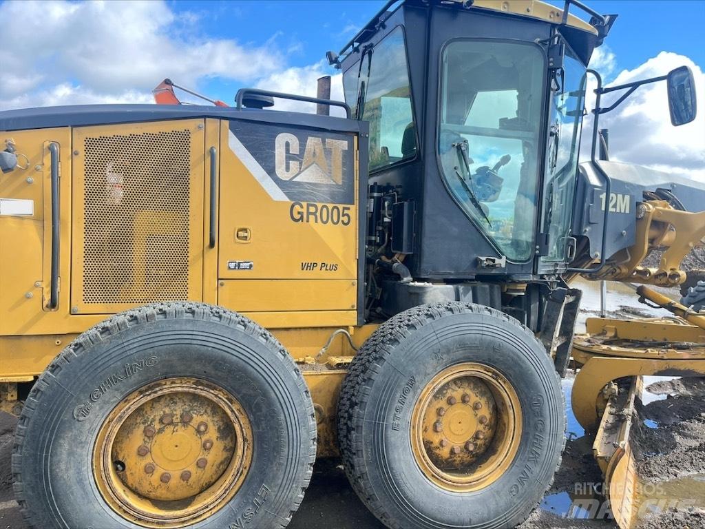 CAT 12 M Gréderek