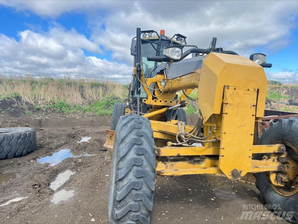 CAT 12 M Gréderek